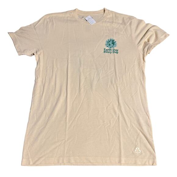 NWT Re Purpose UO Size Large Women Short Sleeve Cream‎ Crew Neck Shirt Earth Day - Picture 2 of 8